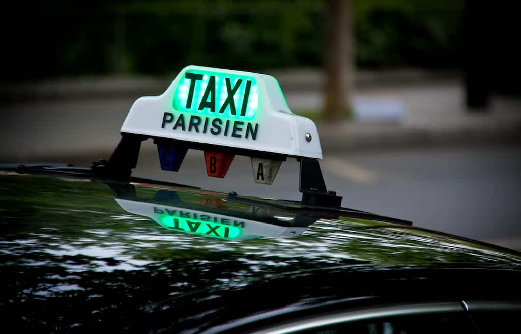 Taxi Parisien | Τάξι στο Παρίσι